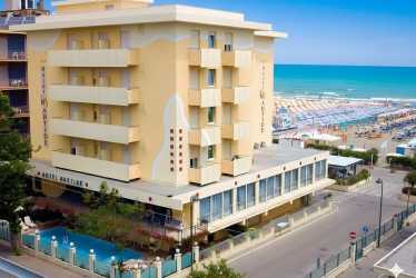 !tr_error=pl->oboz_mlodziezowy_zagraniczny!, WŁOCHY - Rimini - hotel Artide *** (14-18 lat), 2 parki - Mirabilandia i Mira Beach !